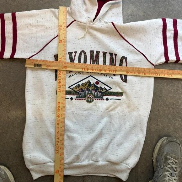 Vintage 90's Raglan Cut Wyoming Rocky Mountains Graphic Hoodie USA Made Outdoors - Picture 2 of 7